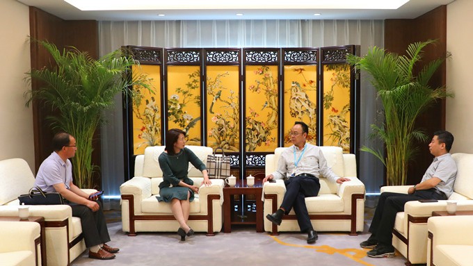 定西市委常委、宣傳部長(zhǎng)陳月芳一行 到集團(tuán)公司推介洽談合作項(xiàng)目