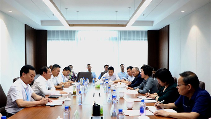 省委組織部副部長、省人社廳廳長周麗寧一行來集團調(diào)研指導工作