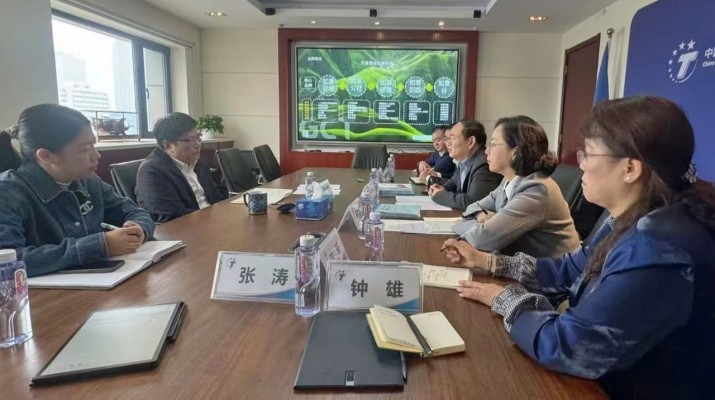 石培文董事長(zhǎng)一行拜會(huì)中國(guó)旅游研究院院長(zhǎng)戴斌